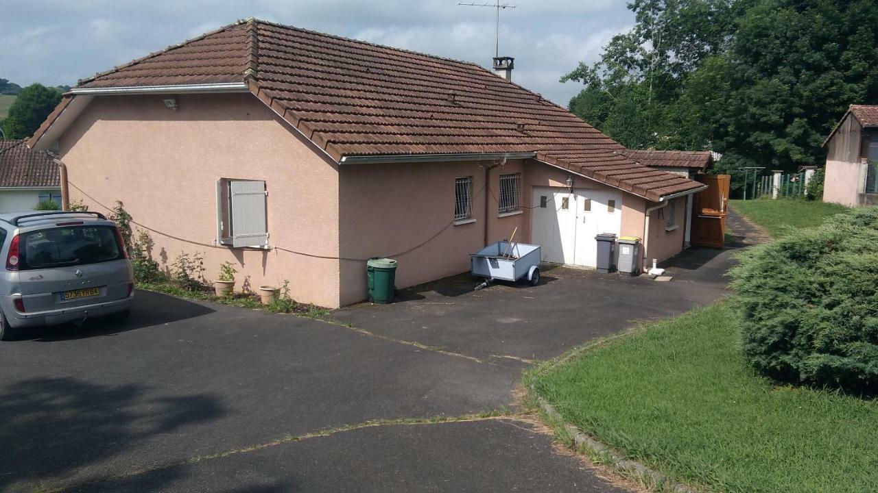 Grande Maison Sur 2000 M2 De Terrain Avec Un Studio Amenage Pour 2 Personnes2 Salies-de-Béarn Kültér fotó